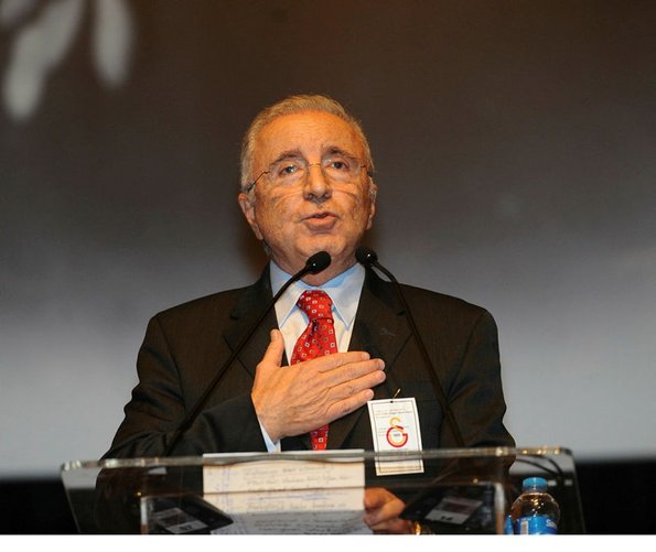 Galatasaray'a başkan olmak için destek istedi