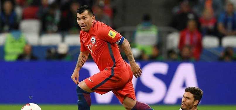 Gary Medel için rakip Valencia