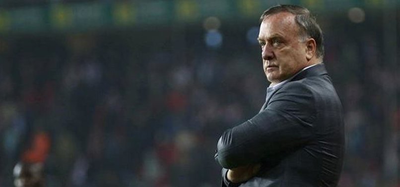 Advocaatın Sneijder ve Van Persie kararı