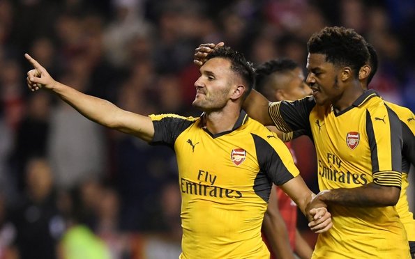 Fenerbahçe, Lucas Perez için Ada'ya çıkarma yapıyor