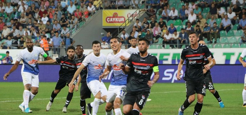 Rizespor farklı başladı!