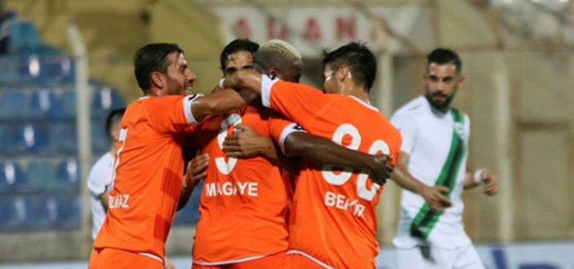 Adanaspor, Denizlisporu rahat geçti!